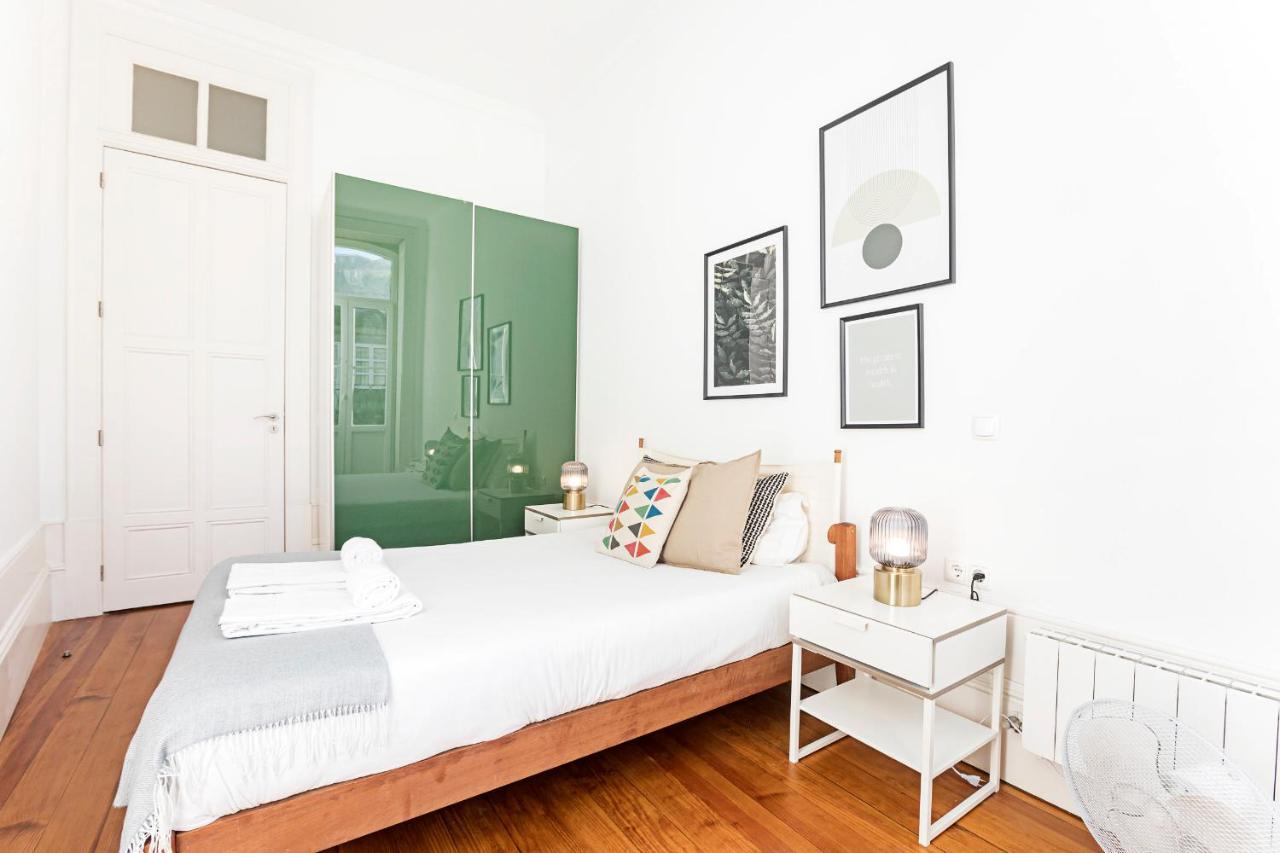 Lovelystay - Aurora Heights Apartment Порту Экстерьер фото